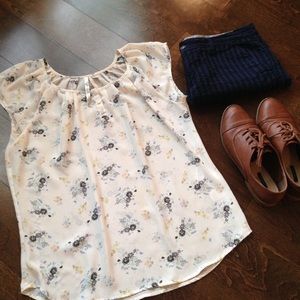 LC Lauren Conrad Flower Top